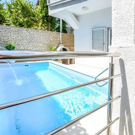 بيت للعطل House Capitan House Ii روغوزنيكا