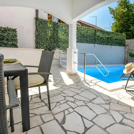 بيت للعطل House Capitan House Ii